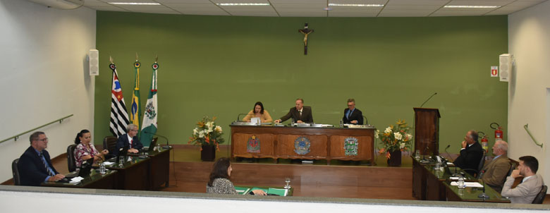 8ª SESSÃO ORDINÁRIA DA CÂMARA MUNICIPAL