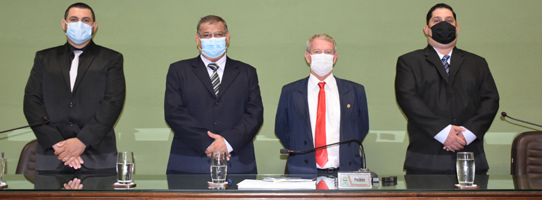 NOVA MESA ADMINISTRATIVA DA CÂMARA MUNICIPAL TEM AMADEU COMO PRESIDENTE