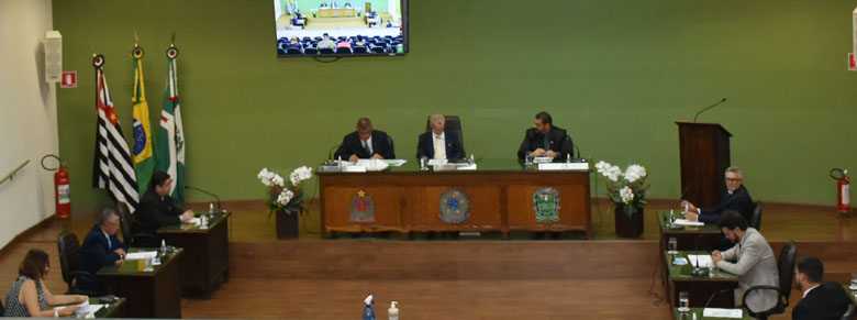 18ª SESSÃO ORDINÁRIA, 45ª e 46ª EXTRAORDINÁRIAS