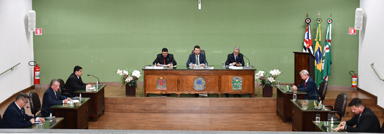 18ª SESSÃO ORDINÁRIA e 30ª SESSÃO EXTRAORDINÁRIA