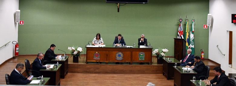 8ª SESSÃO ORDINÁRIA e 11ª EXTRAORDINÁRIA