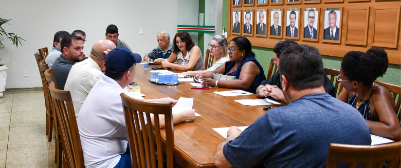 Câmara Municipal de Santa Rita do Passa Quatro Sedia Audiência Pública para Apresentação das Co