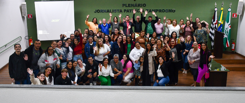 3º Seminário da Semana da Enfermagem valoriza profissionais da saúde em Santa Rita do Passa Quatr